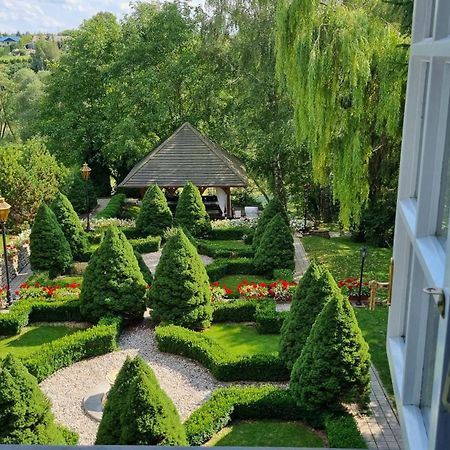 Dwor Anna Bed and Breakfast Ciecierzyn Exteriör bild