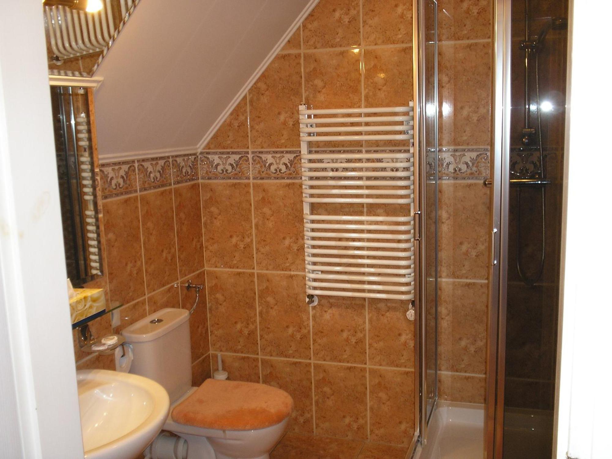Dwor Anna Bed and Breakfast Ciecierzyn Rum bild
